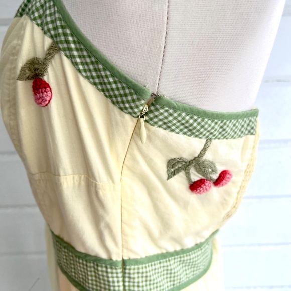 Vintage ANTHROPOLOGIE ODILLE Cherry Festival Halter Dress - 8 - Picture 4 of 13